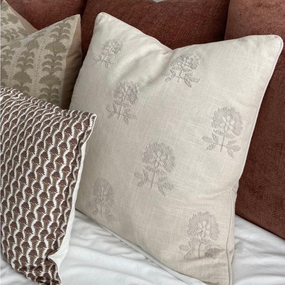 Throw pillow